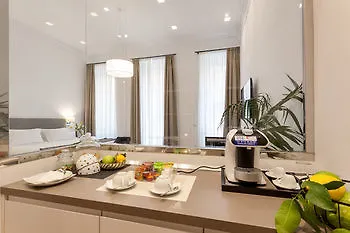 בית הארחה רומא 504 Corso Suites