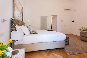 רומא 504 Corso Suites 3*,