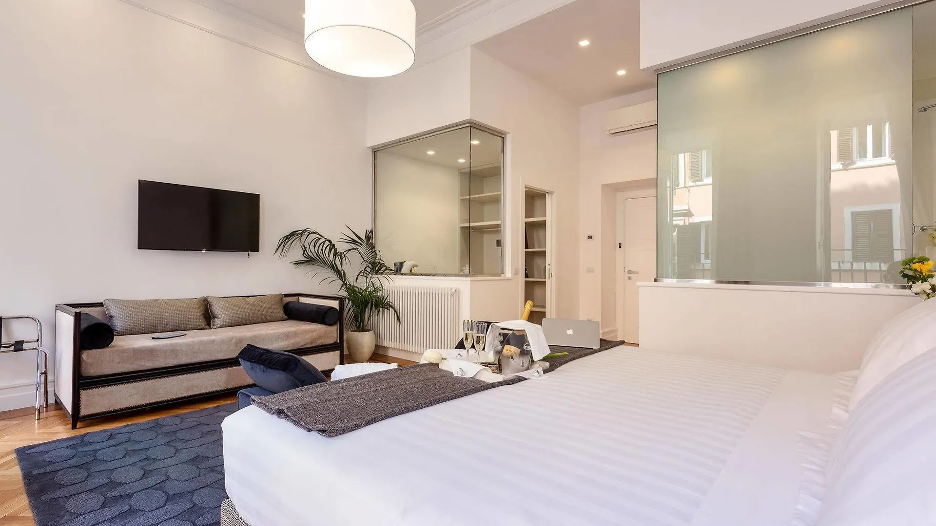 רומא 504 Corso Suites 3*,